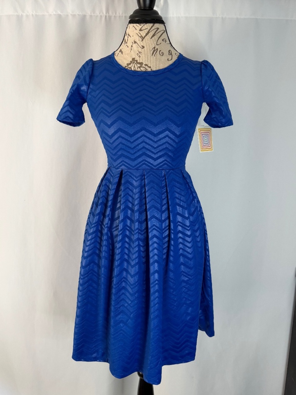 LuLaRoe Amelia Dress, XXS (or Girls 12-14), NWT